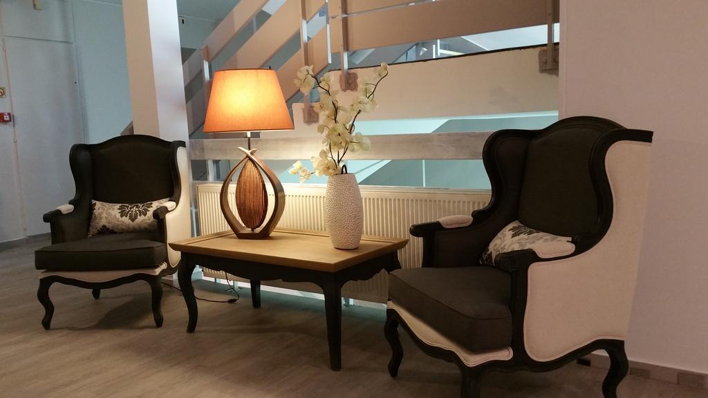 Hôtel Le Chantereigne Les Noes-pres-Troyes Extérieur photo