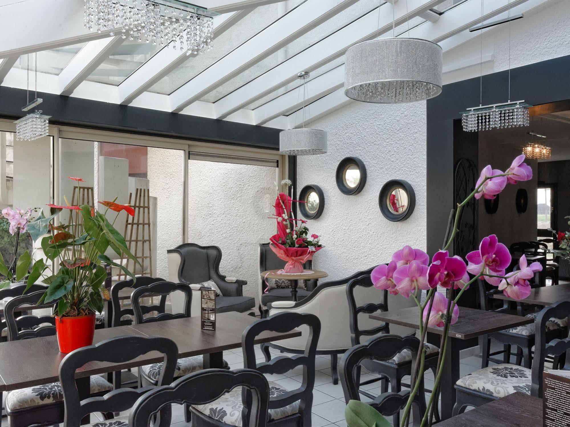 Hôtel Le Chantereigne Les Noes-pres-Troyes Extérieur photo